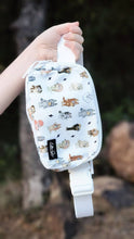Charger l'image dans la galerie, Blue Dog & Friends Belt Bag