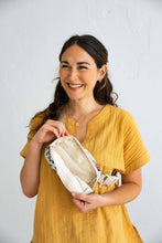 Charger l'image dans la galerie, Ohana Belt Bag