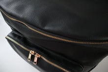 Load image into Gallery viewer, The Alexander - Black