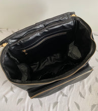 Load image into Gallery viewer, The Alexander - Black